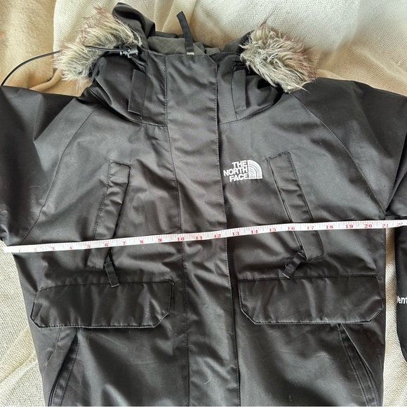 The North Face HyVent 800 Down Puffer Winter Bomber Jacket Faux Fur Hood Sz XS - Picture 9 of 9